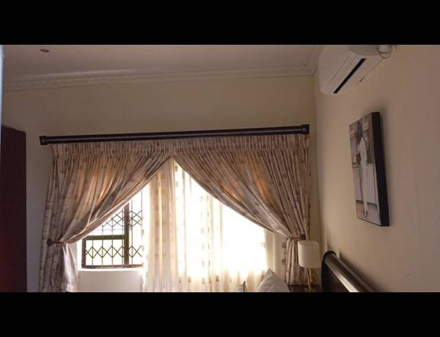 4 BEDROOM HOUSE FOR SALE IN ULUNDI B